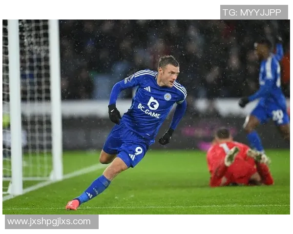 水晶宫与莱斯特城激战正酣谁能在英超赛场上笑到最后